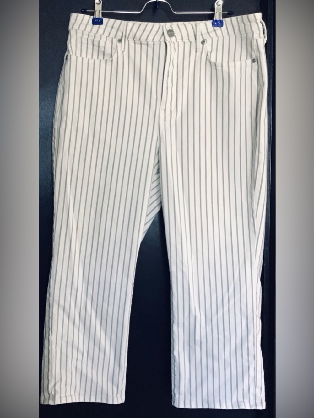 NYDJ White Crop Pants with Light Gray Pinstripes